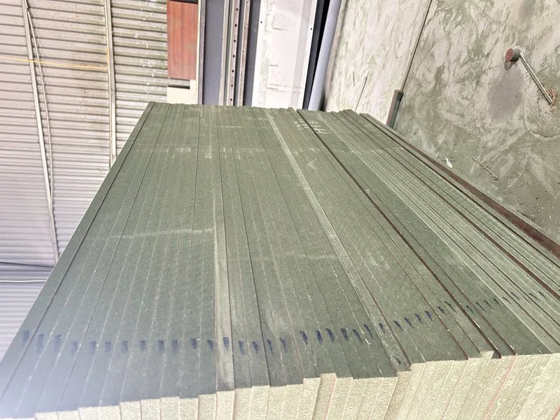 Kho gỗ và ván HMR chống ẩm tại xưởng nội thất Nhà Mộc